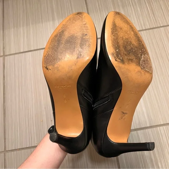 Coach Black Leather Seneca Booties Boots 8 - Picture 9 of 11